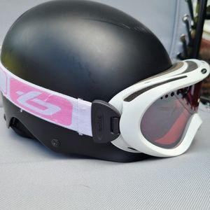 Giro Snowboarding Helmet with Bolle Goggles